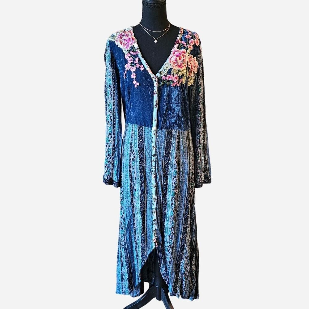 Aratta-Silent-Journey Gorgeous Blue Velvet & 3D Flower Embroidery Women's Sz L
